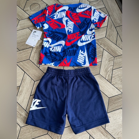 Nike Kids Matching Set - Blue and Red - Picture 2 of 4